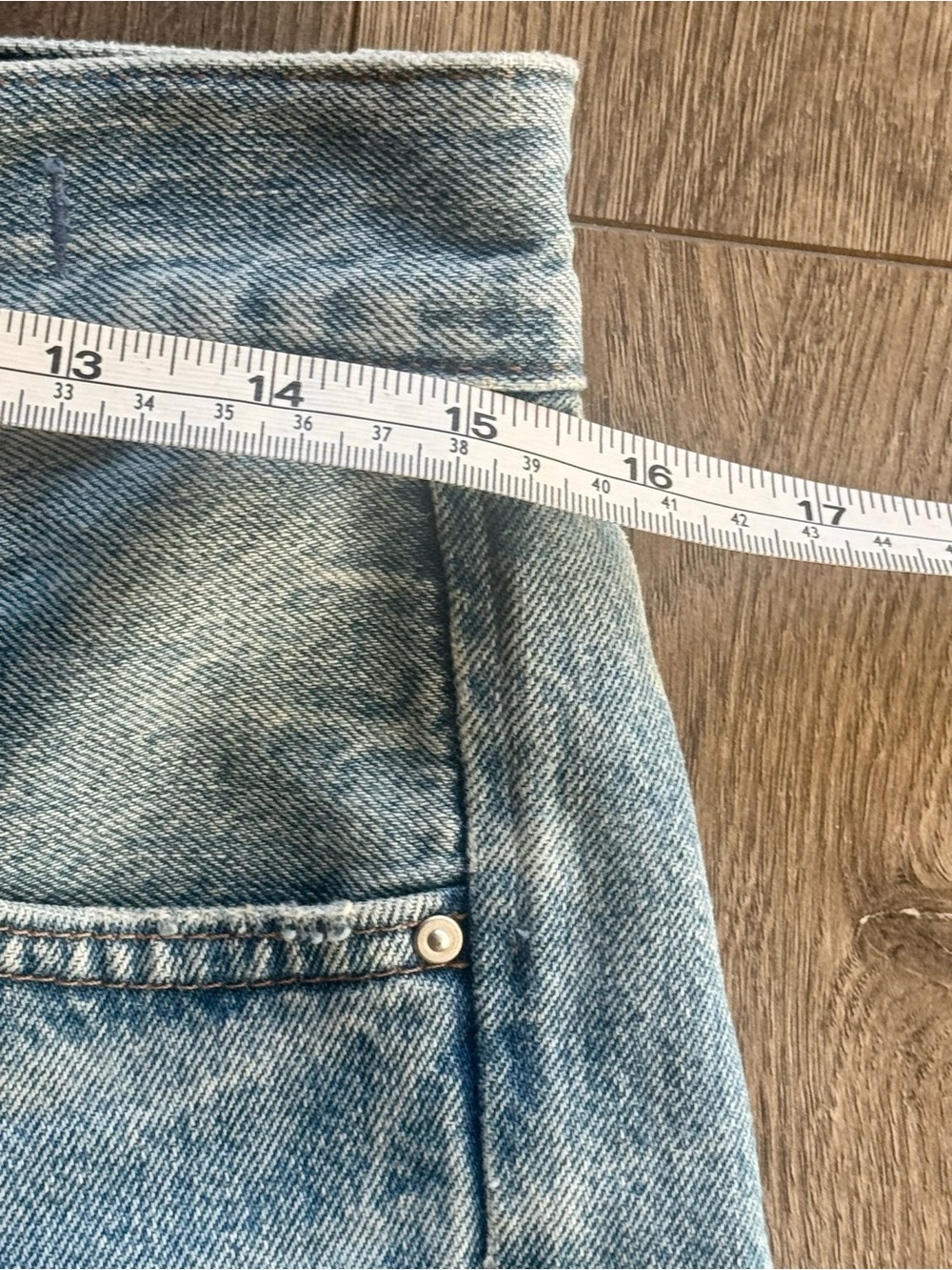 New! Madewell Pieced Barrel-Leg Jeans Rockcastle Wash - Picture 3 of 6